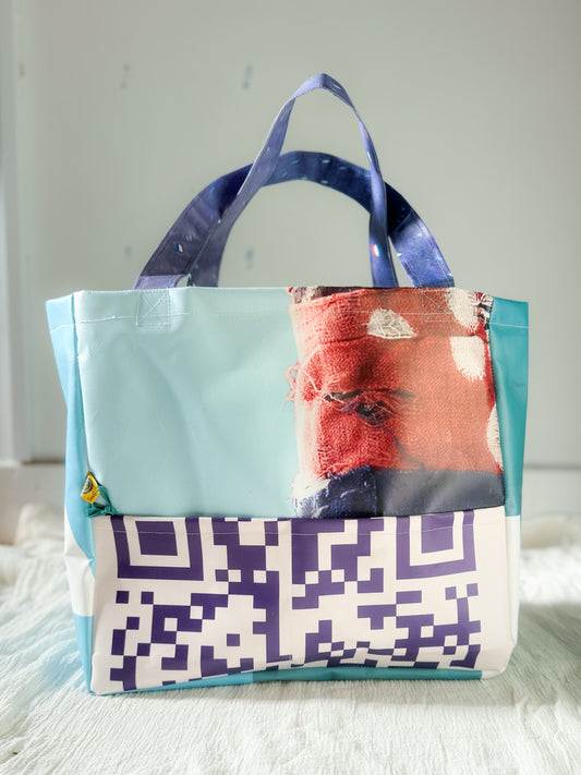 Mac Bag - QR Blues